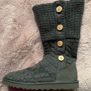 UGG grey knit boot
